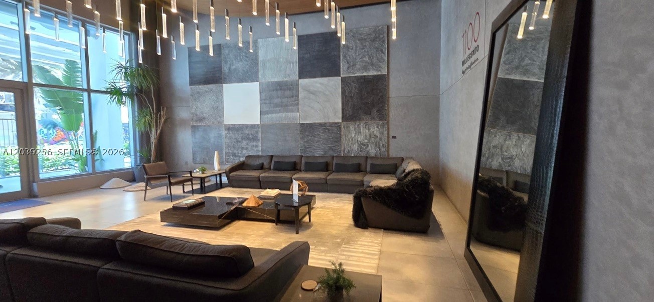 1100 MILLECENTO RESIDENCE - Residential