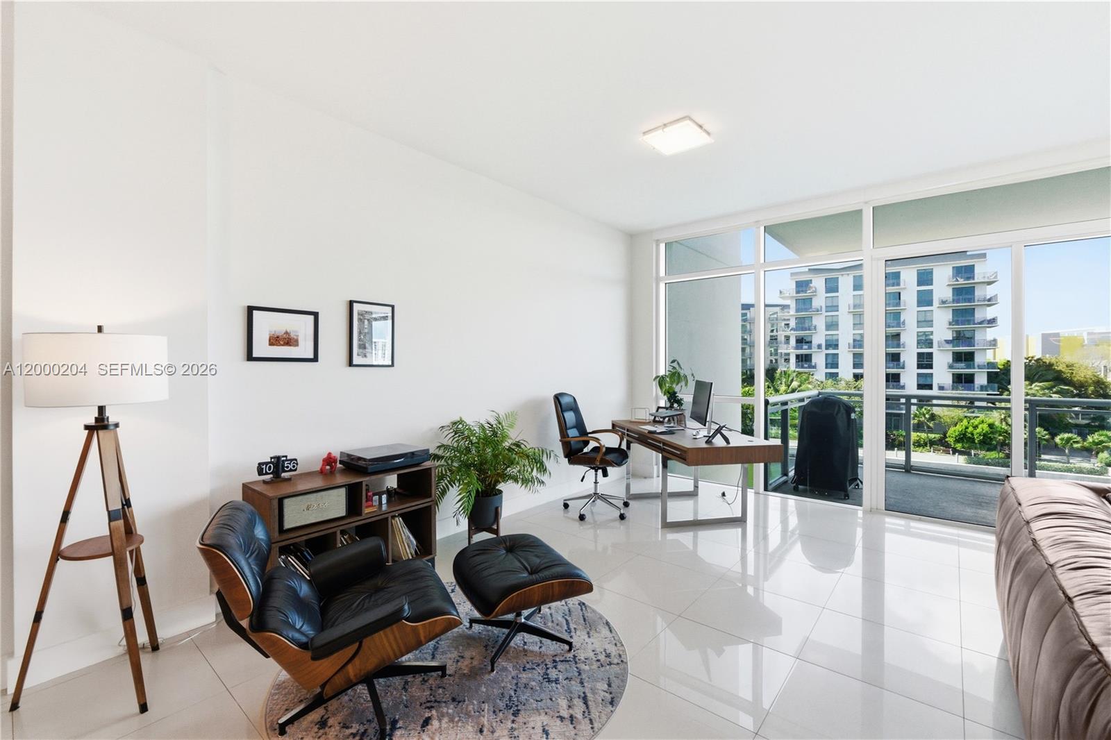 RESIDENCES AT RIVERWALK C - Residential