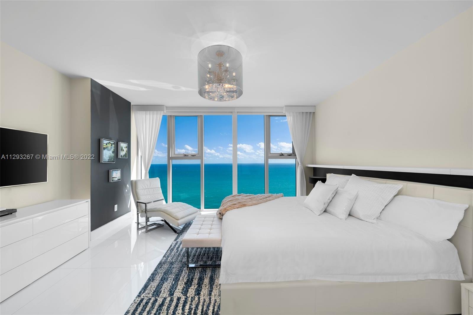 NORTH CARILLON BEACH COND - Residential