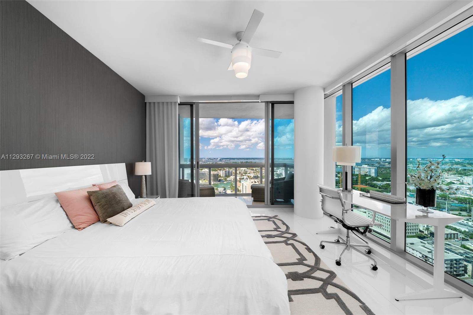 NORTH CARILLON BEACH COND - Residential