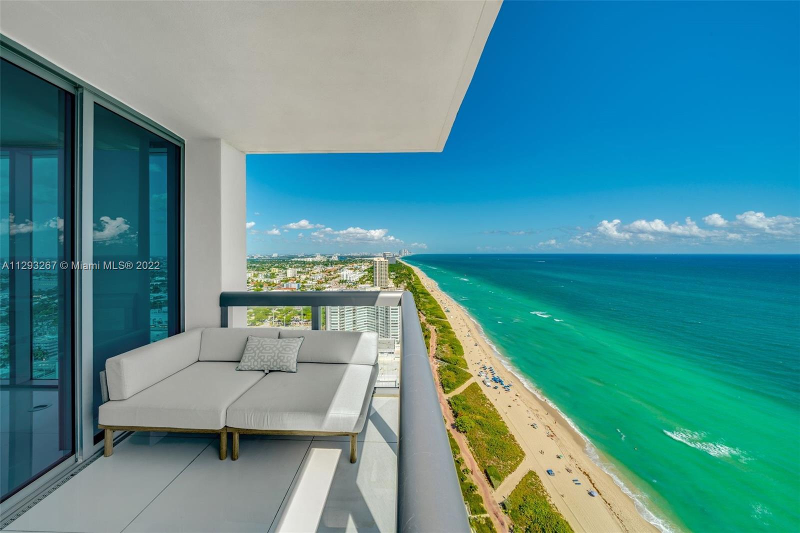 NORTH CARILLON BEACH COND - Residential