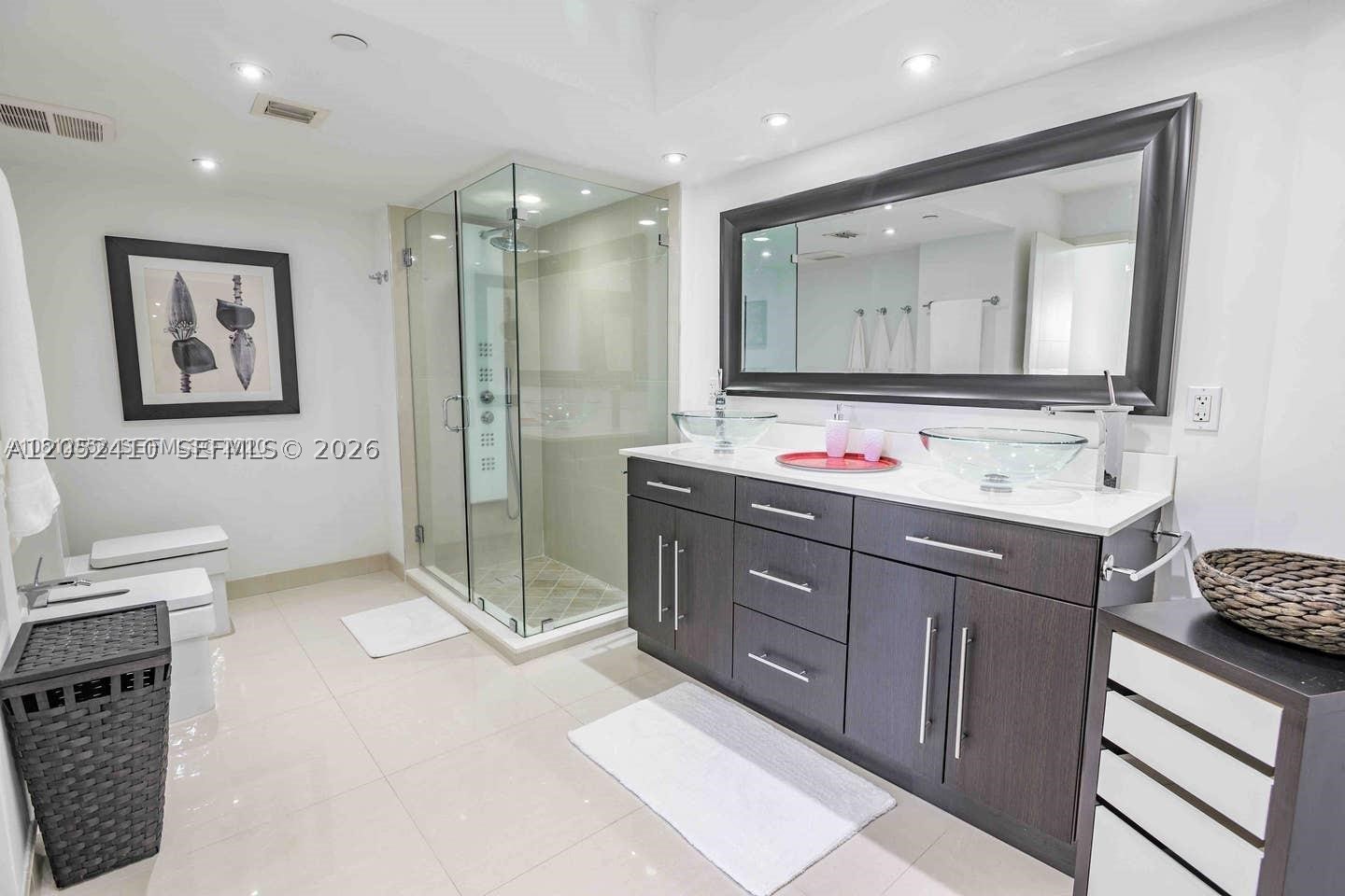 THE GRAND FKA VENETIA - Residential Lease