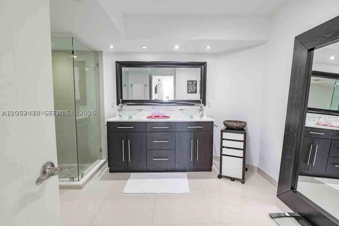THE GRAND FKA VENETIA - Residential Lease