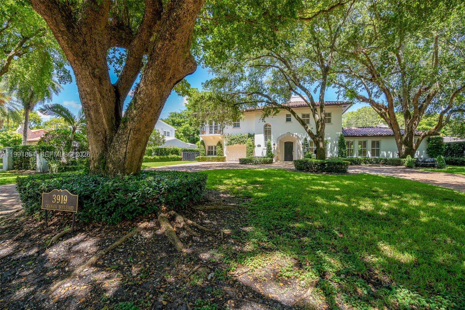 CORAL GABLES C C SEC 3 - Residential