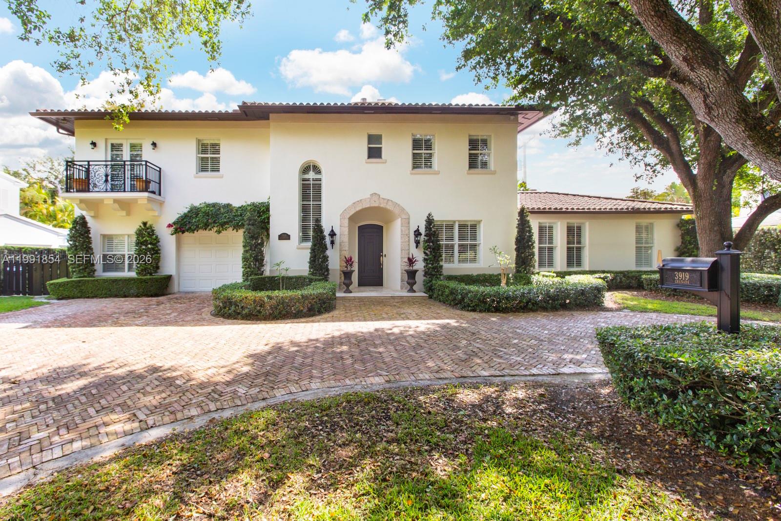 CORAL GABLES C C SEC 3 - Residential