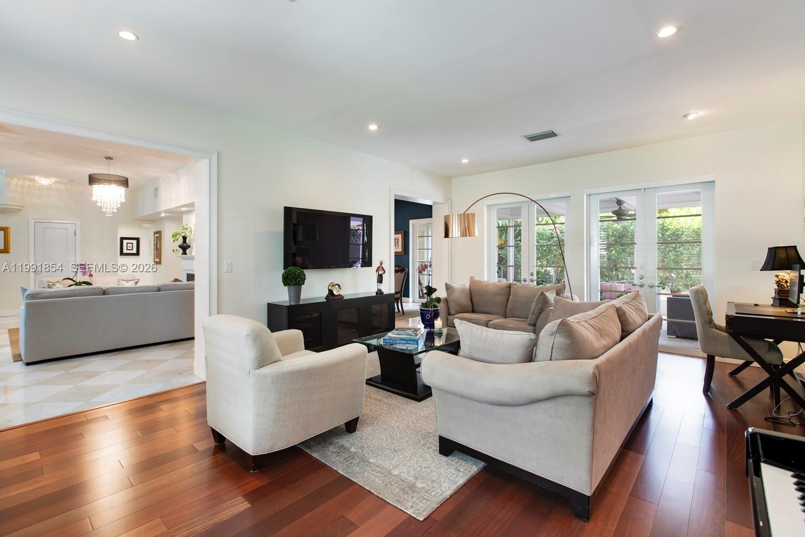 CORAL GABLES C C SEC 3 - Residential