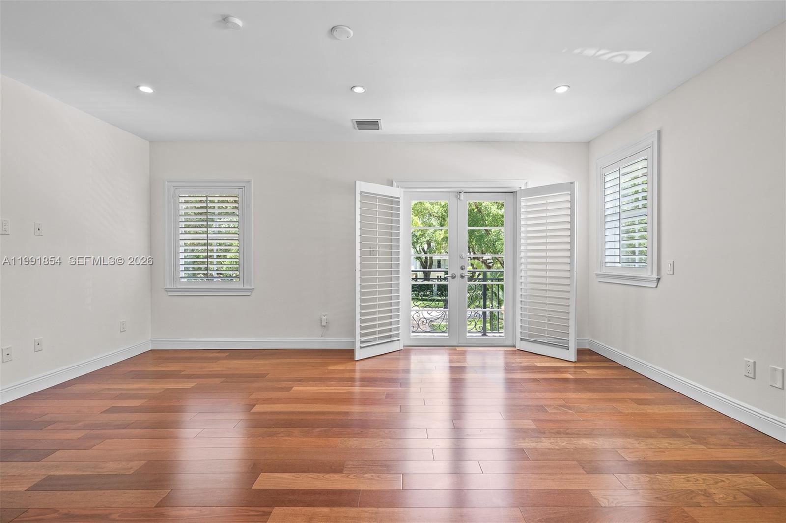 CORAL GABLES C C SEC 3 - Residential