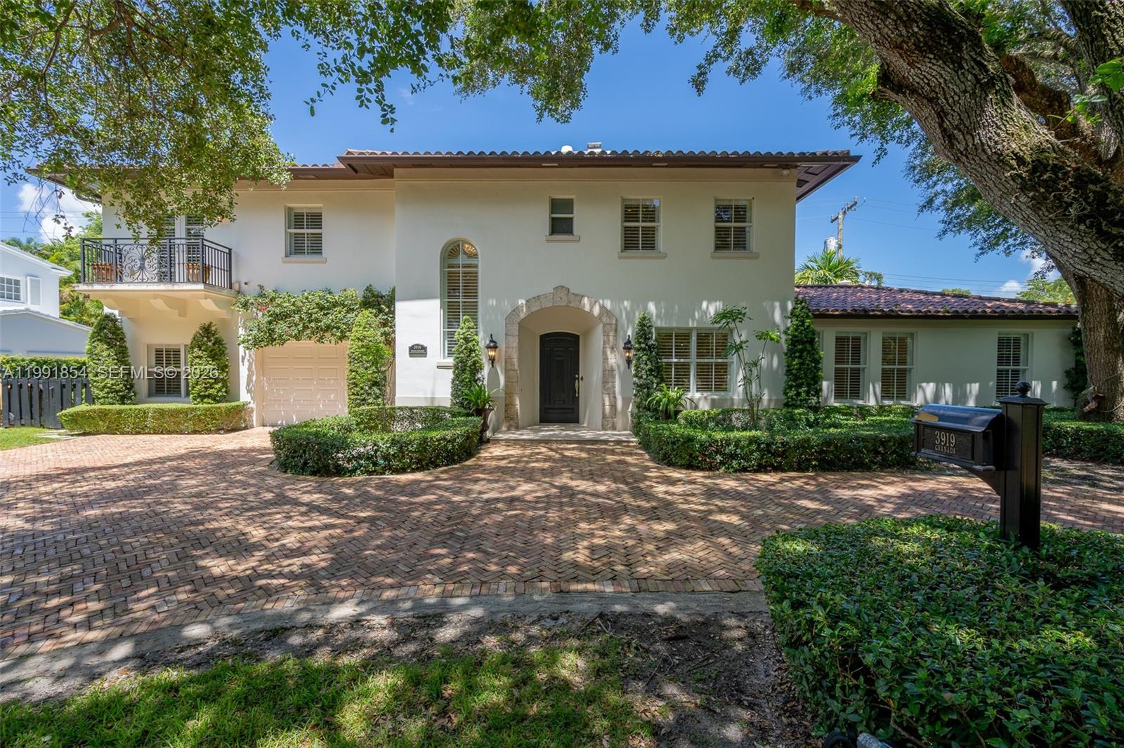 CORAL GABLES C C SEC 3 - Residential