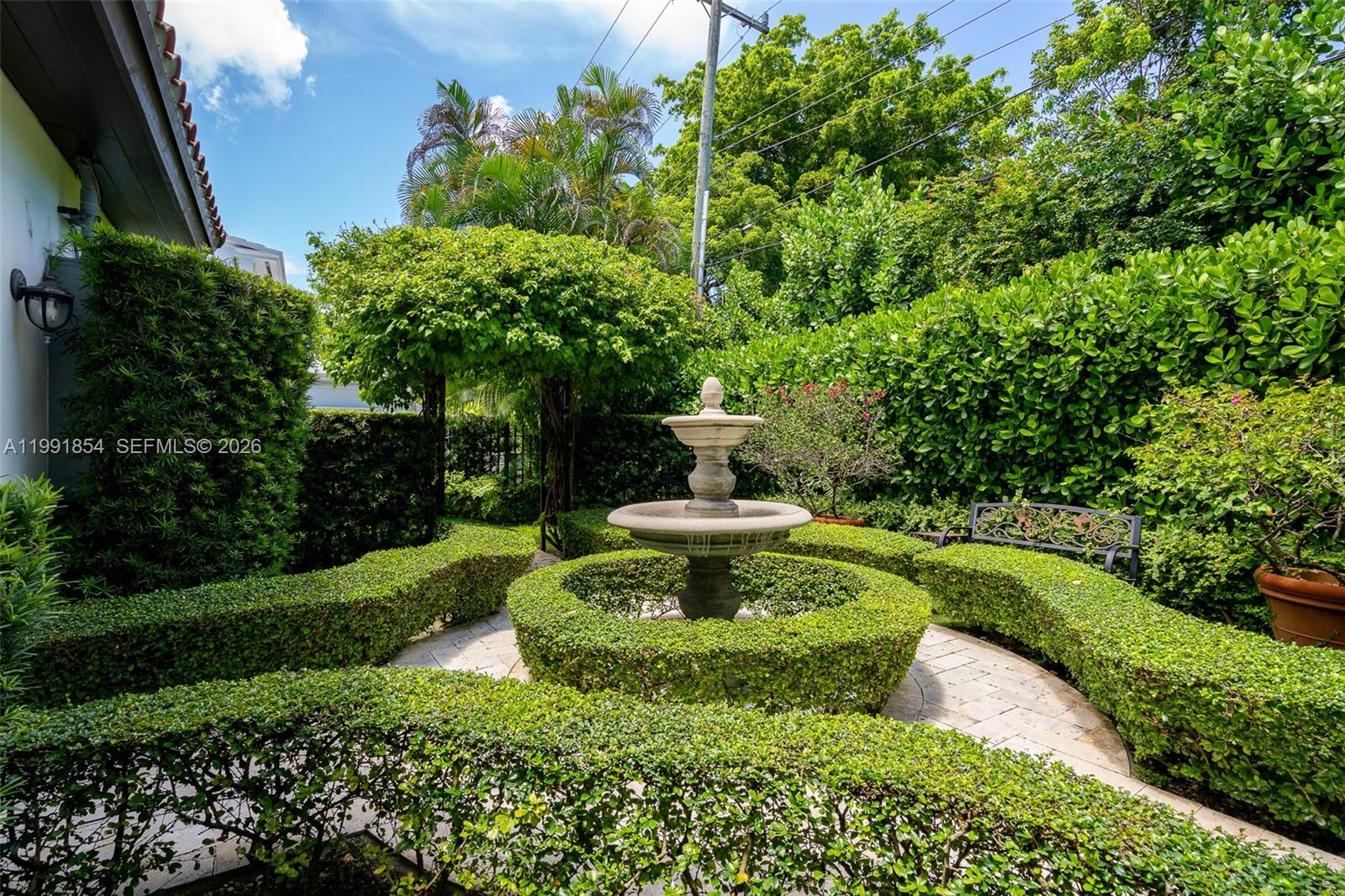 CORAL GABLES C C SEC 3 - Residential