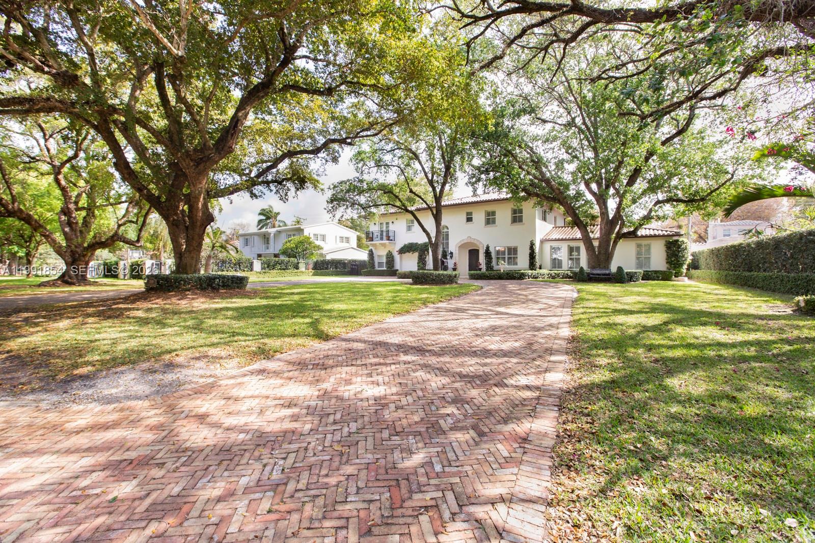 CORAL GABLES C C SEC 3 - Residential