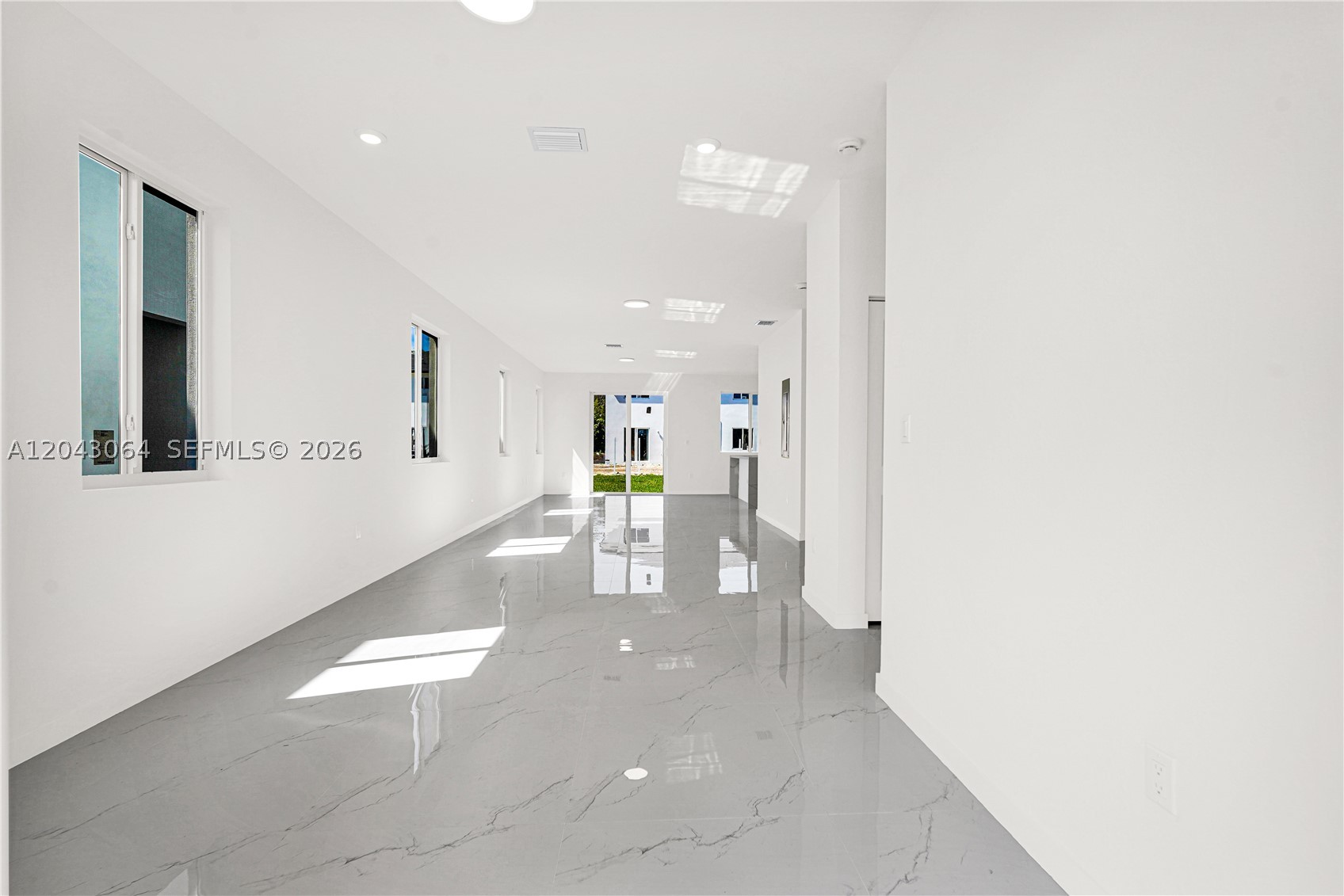 CHLOE ESTATES - Residential