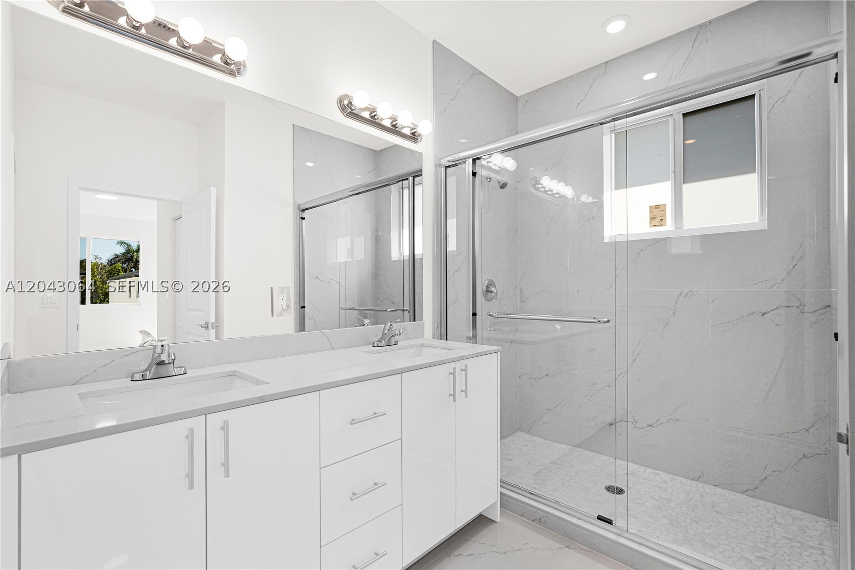 CHLOE ESTATES - Residential