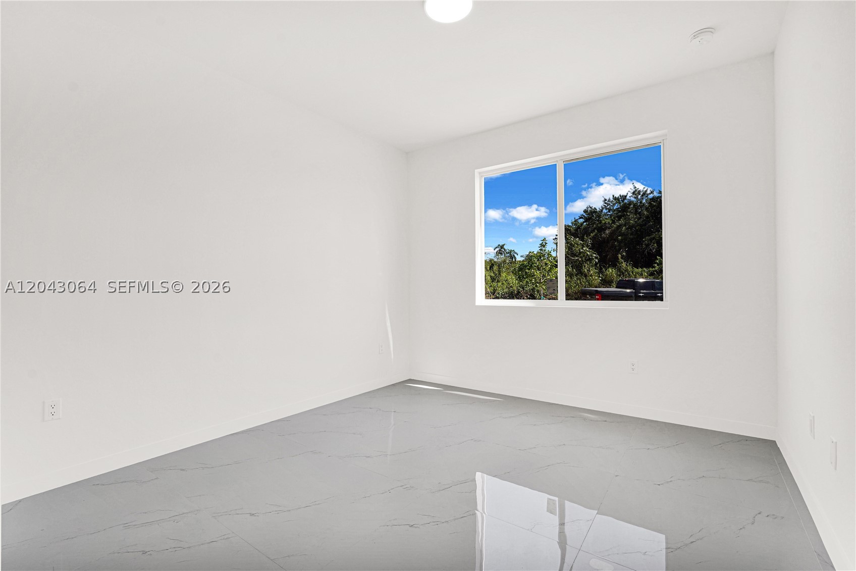 CHLOE ESTATES - Residential