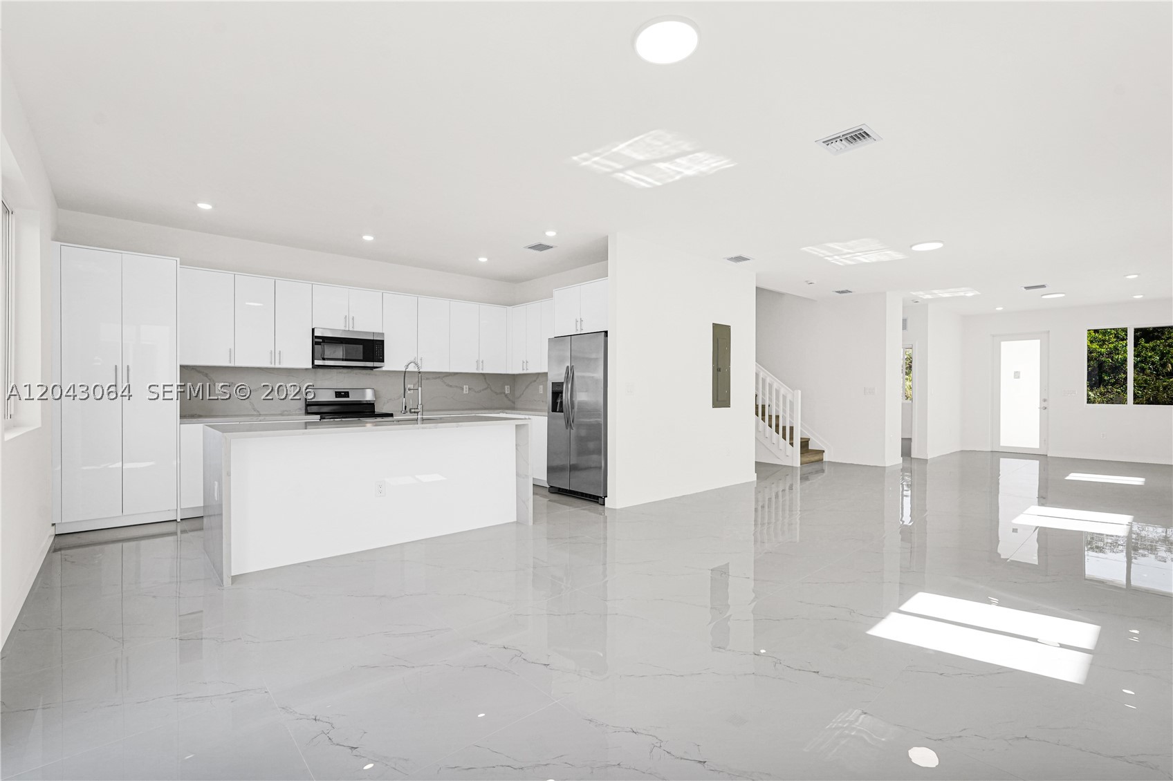 CHLOE ESTATES - Residential