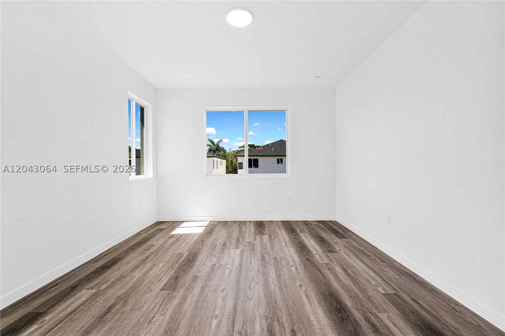 CHLOE ESTATES - Residential