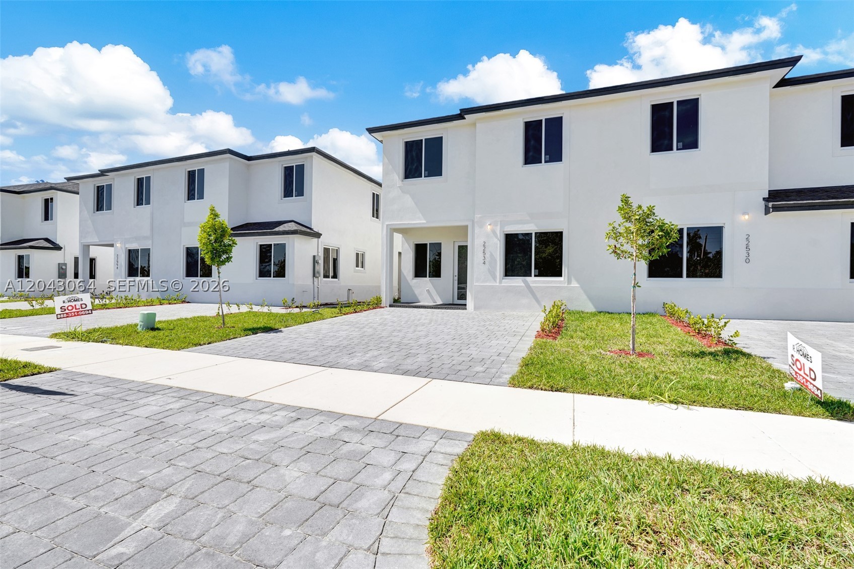CHLOE ESTATES - Residential