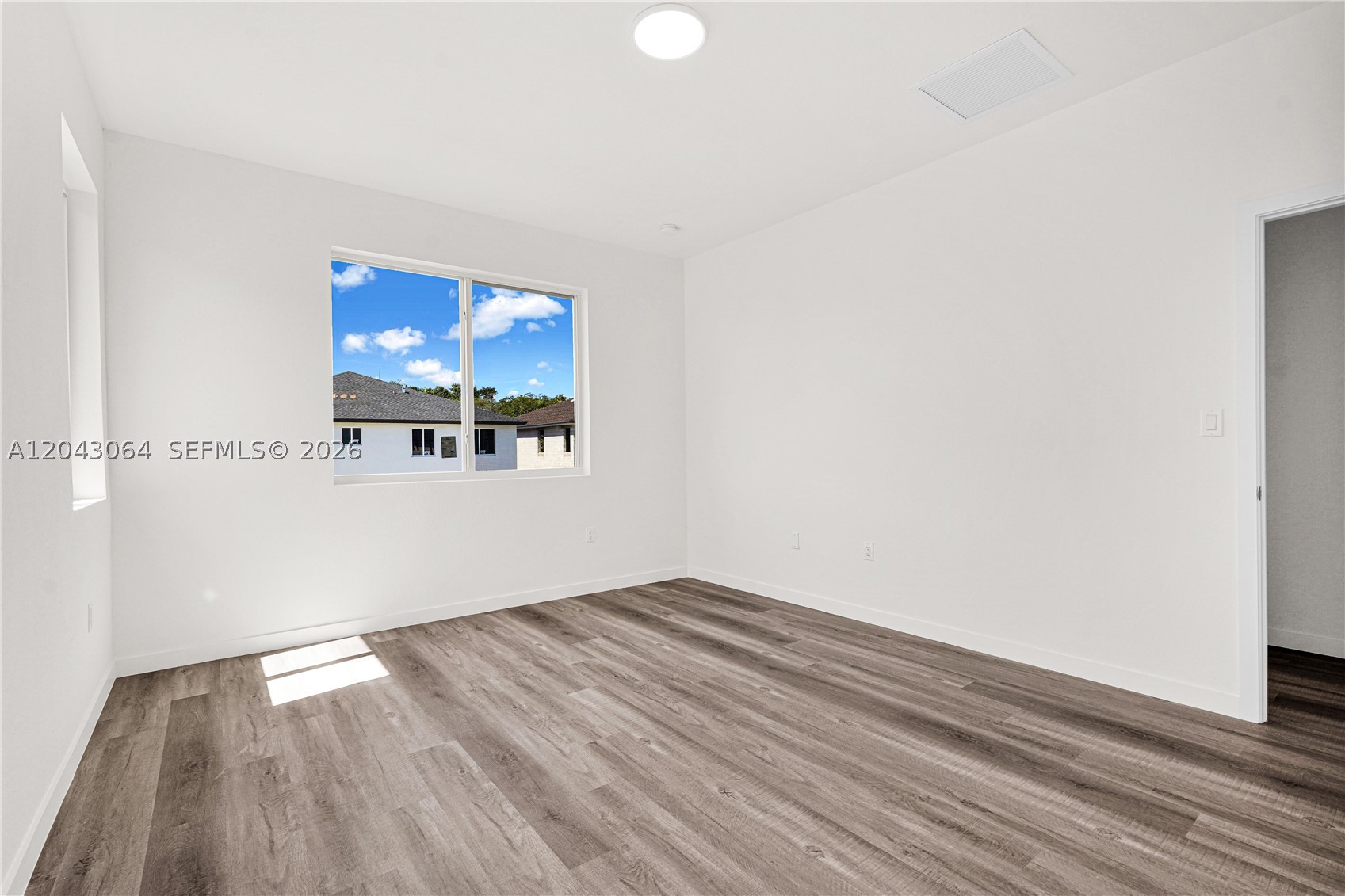 CHLOE ESTATES - Residential