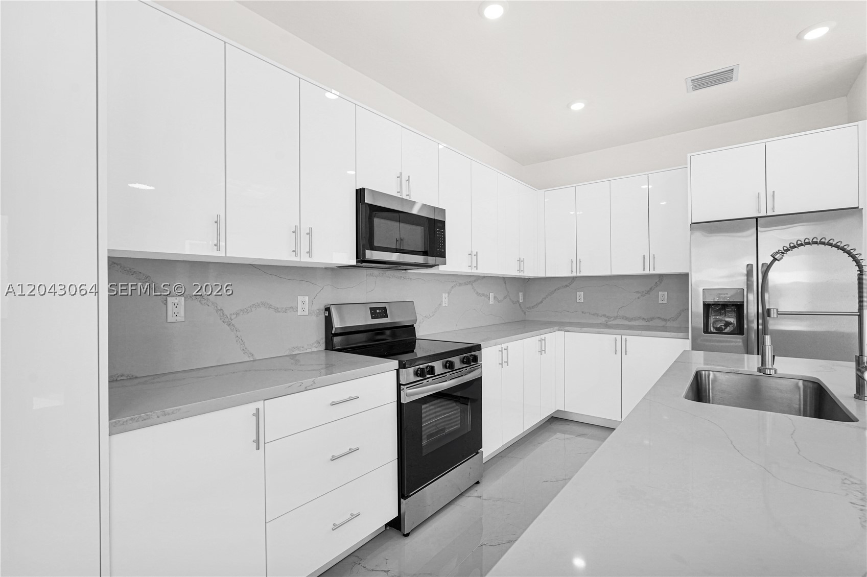 CHLOE ESTATES - Residential