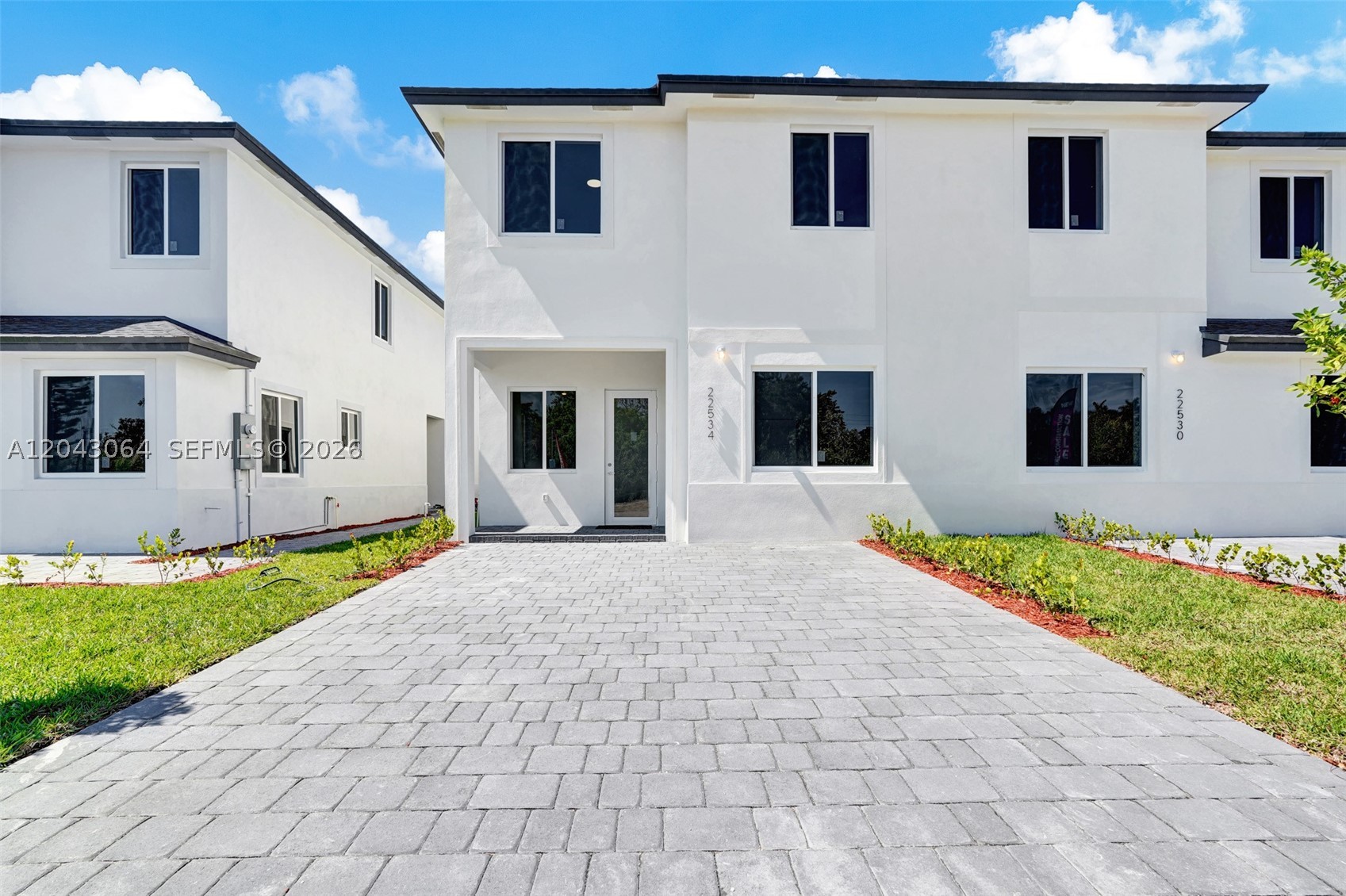 CHLOE ESTATES - Residential