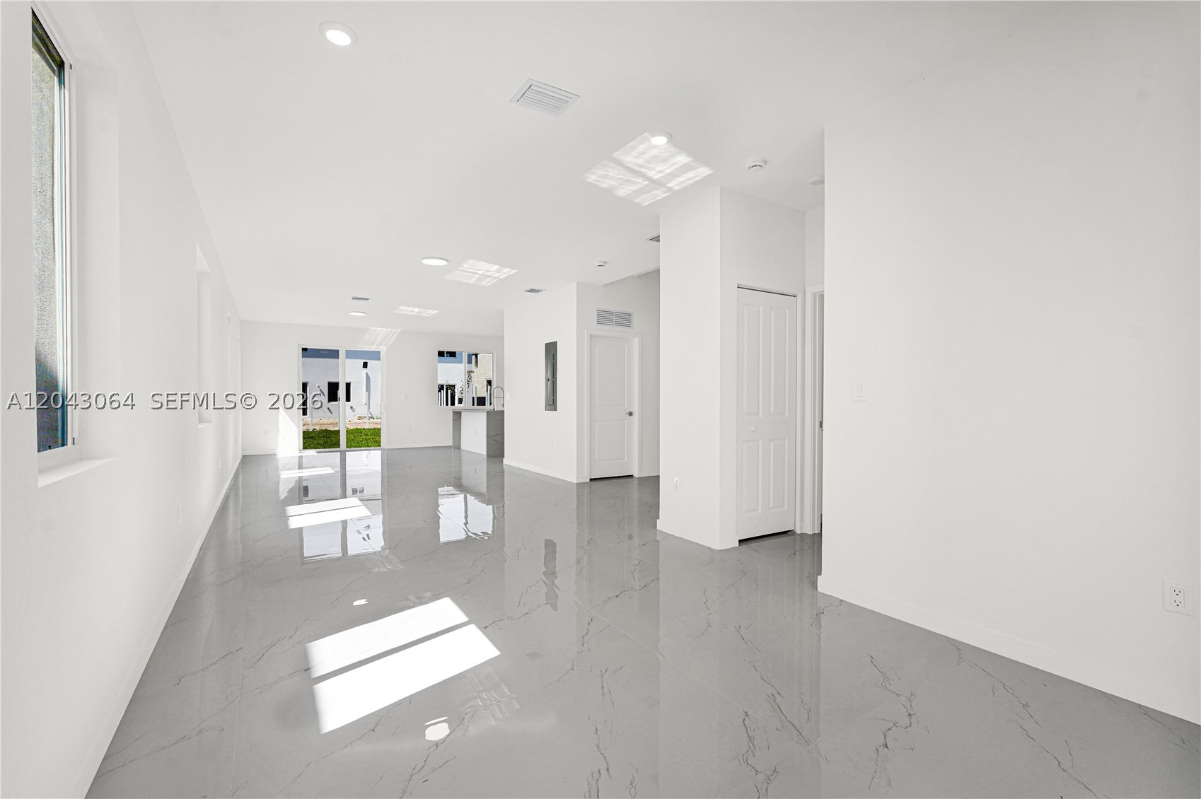 CHLOE ESTATES - Residential