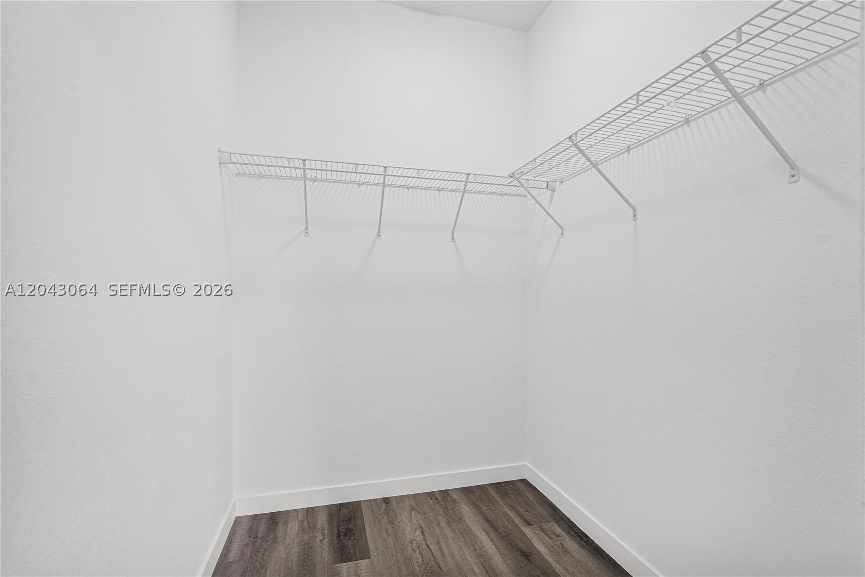 CHLOE ESTATES - Residential