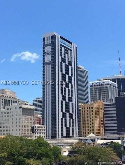 CENTRO CONDO - Residential Lease