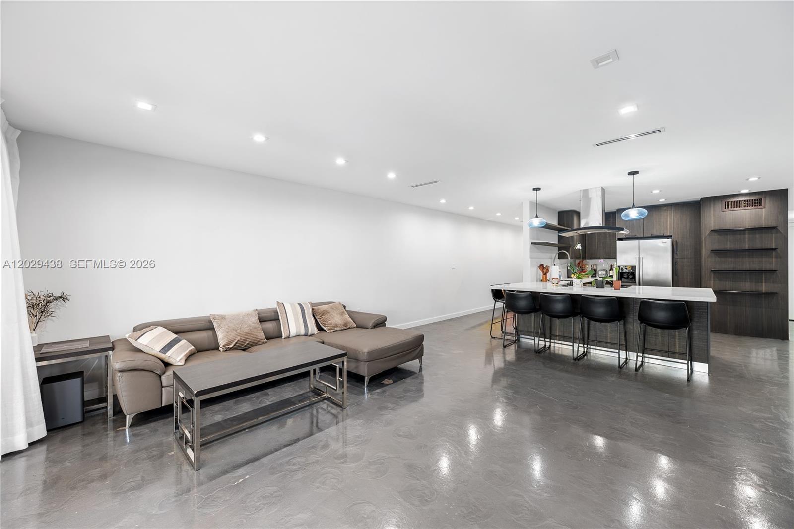 MIAMI LAKES WINDMILL GATE - Residential Lease