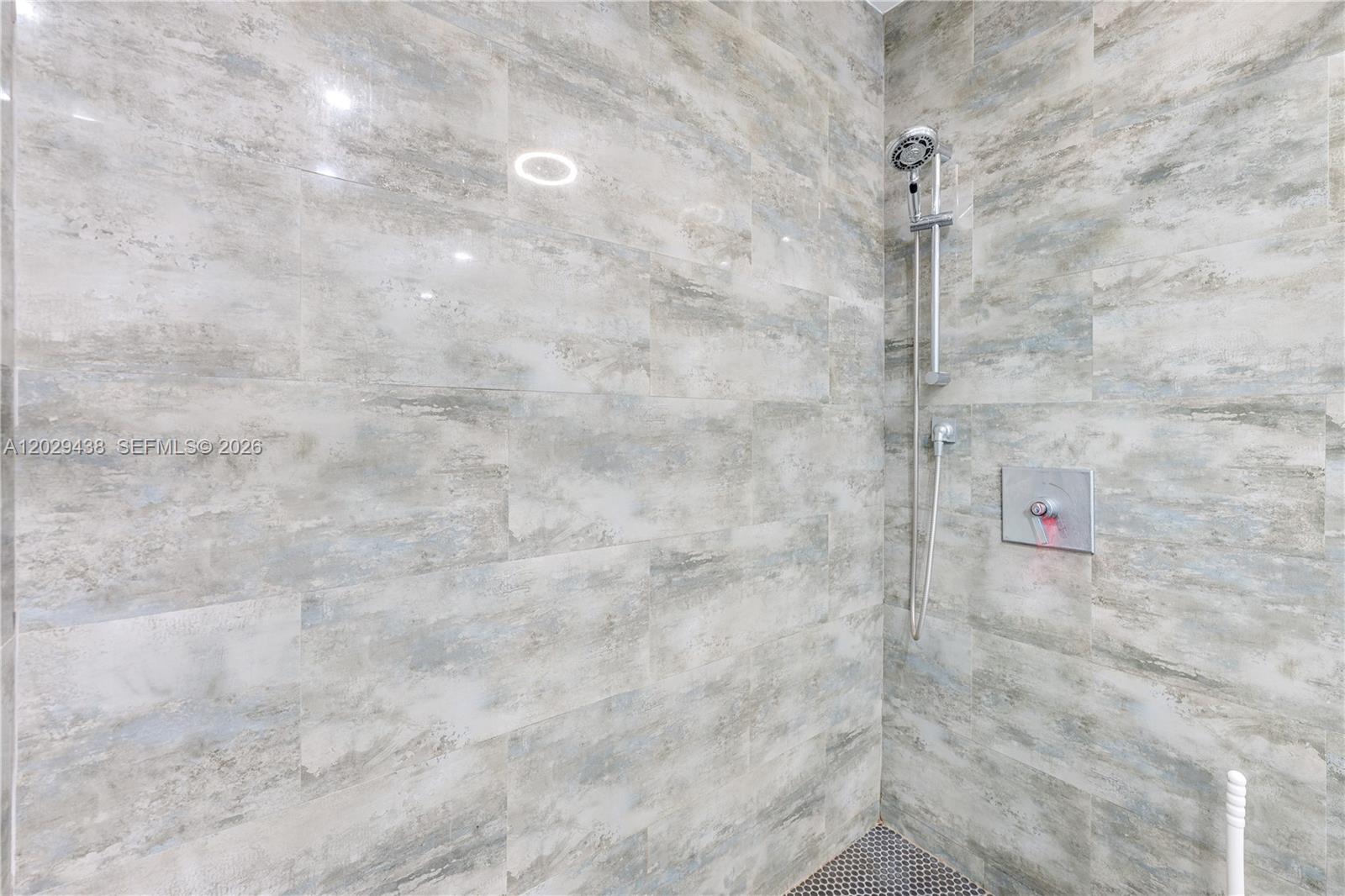 MIAMI LAKES WINDMILL GATE - Residential Lease