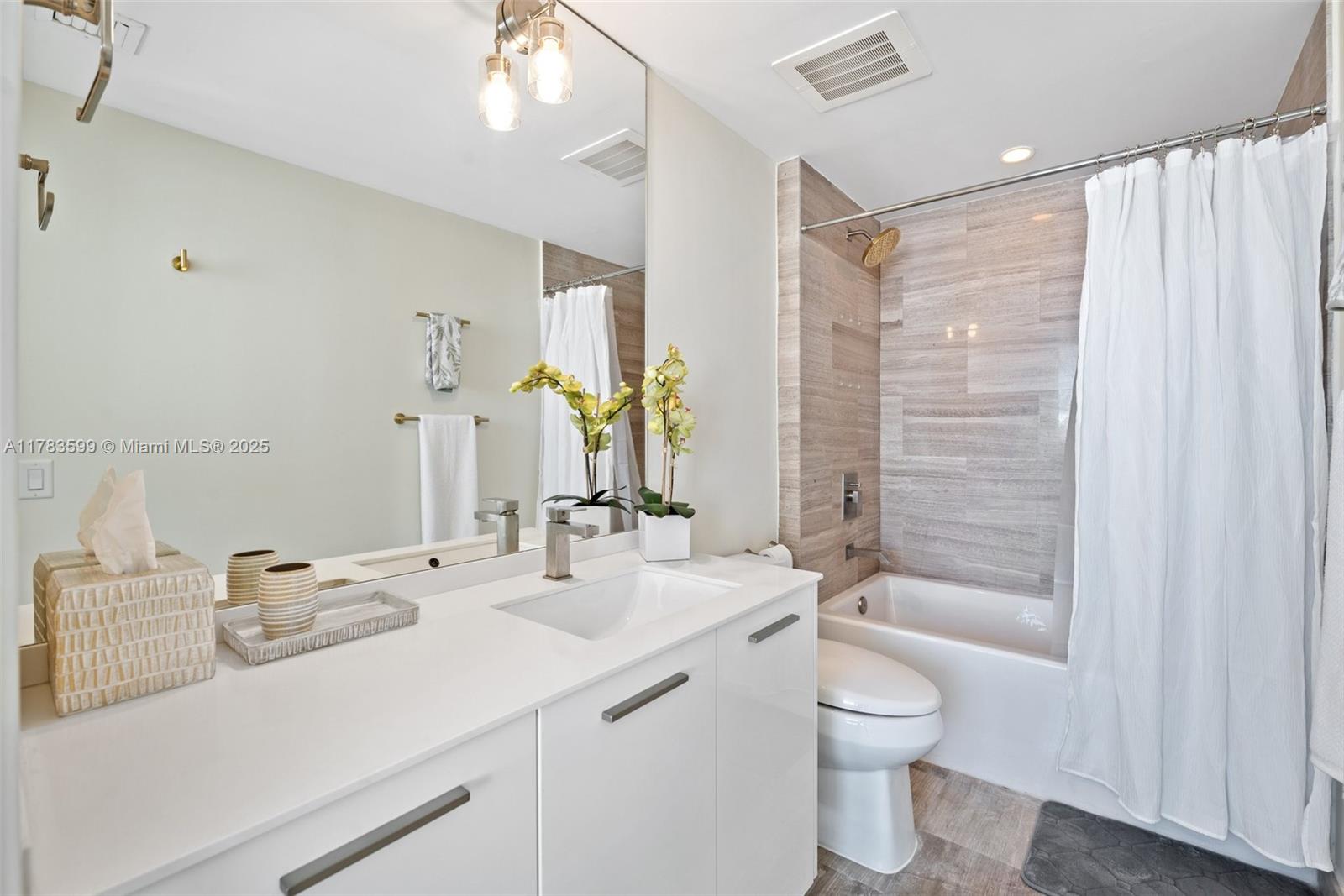 BRICKELLHOUSE CONDO - Residential Lease