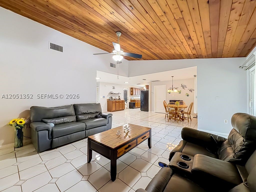 BOULEVARD NORTH - Residential