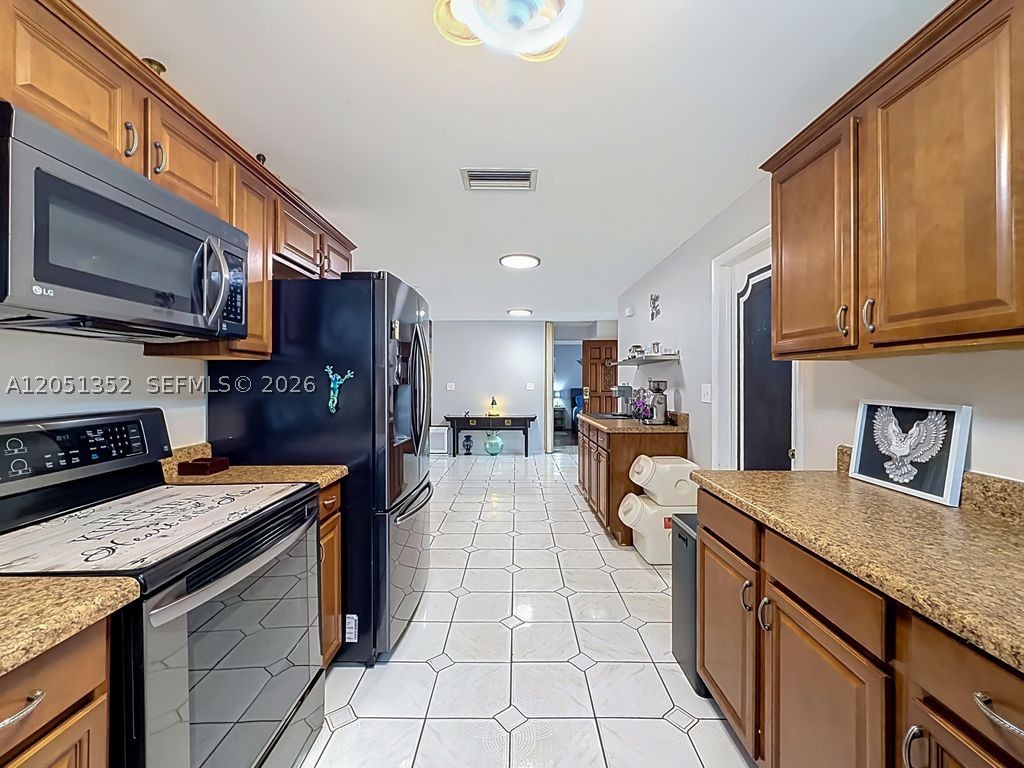 BOULEVARD NORTH - Residential