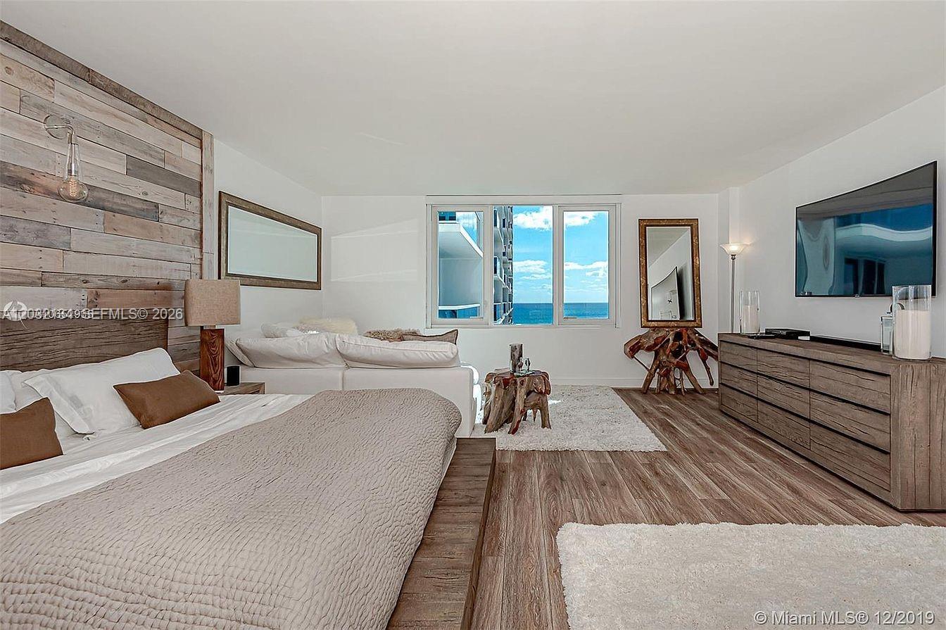 RONEY PALACE CONDO - Residential Lease