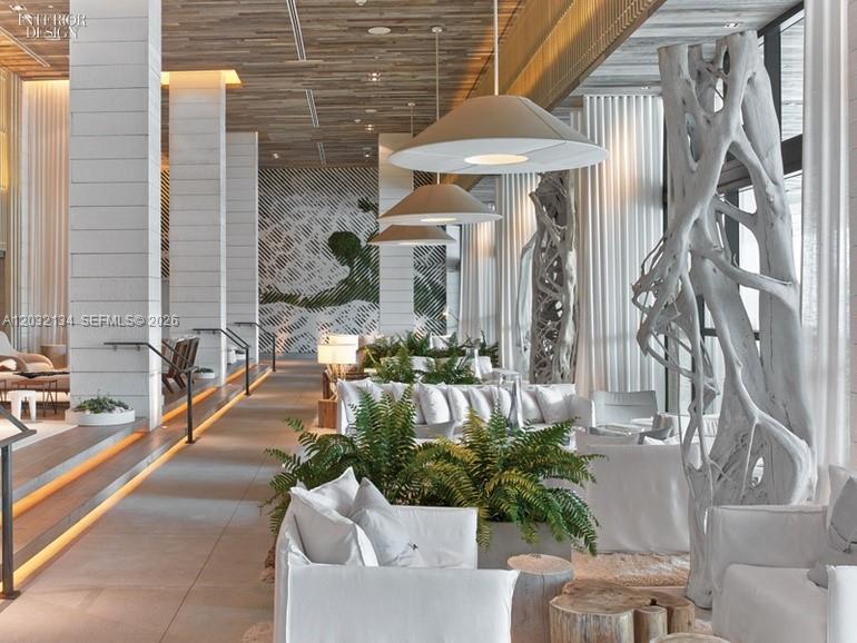 RONEY PALACE CONDO - Residential Lease
