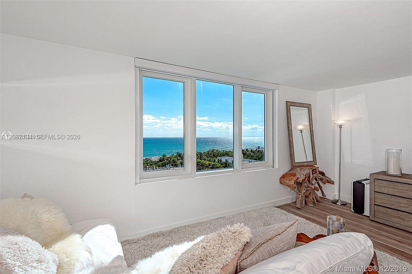 RONEY PALACE CONDO - Residential Lease