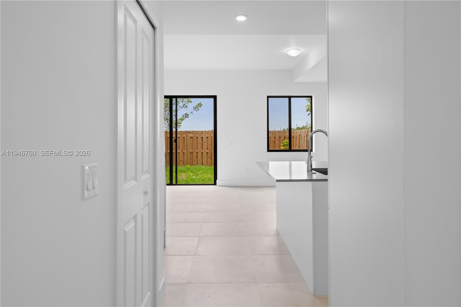 CENTURY PARK SQUARE - Residential
