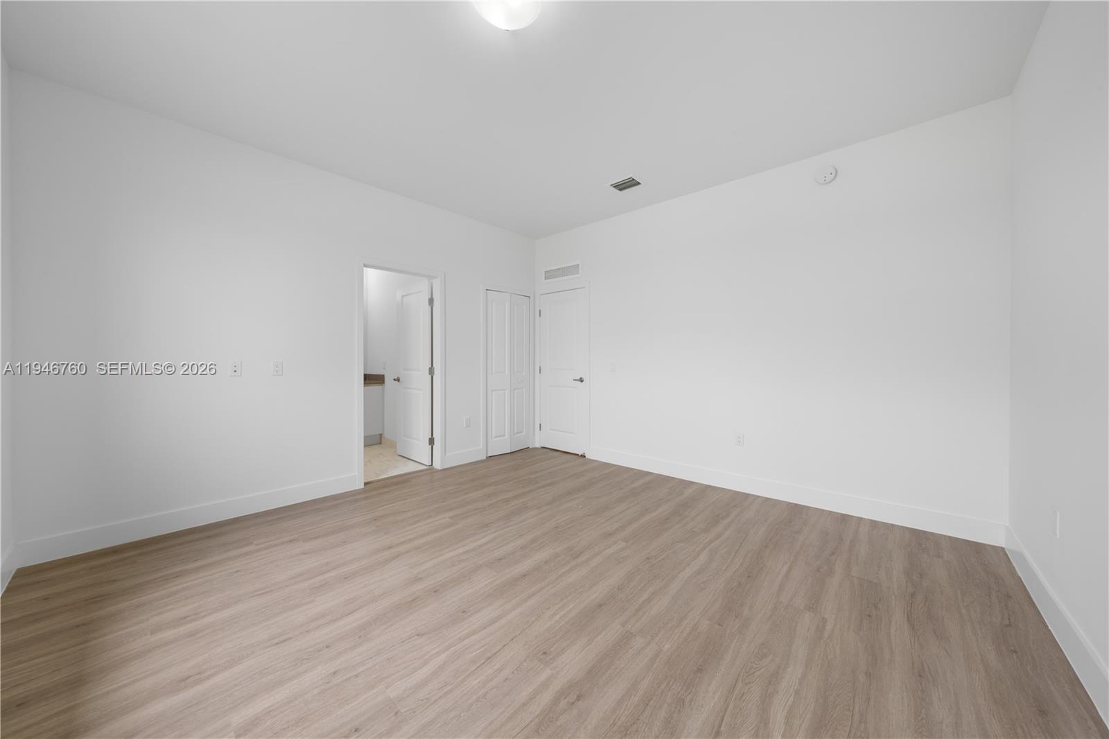 CENTURY PARK SQUARE - Residential