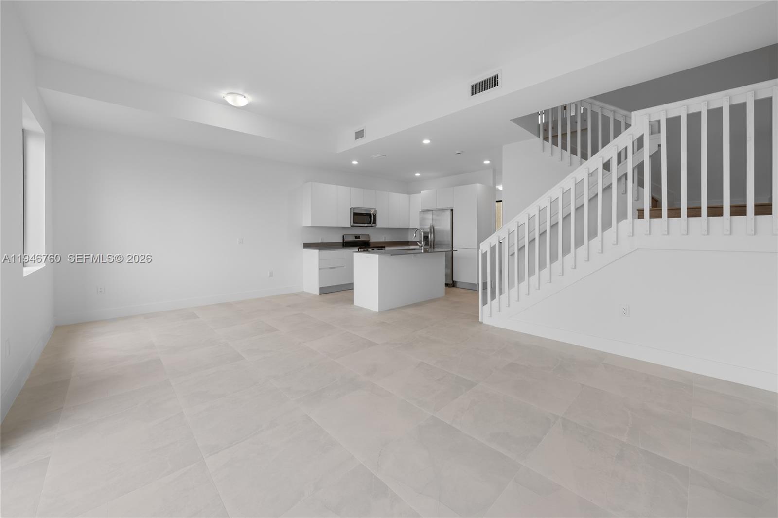 CENTURY PARK SQUARE - Residential