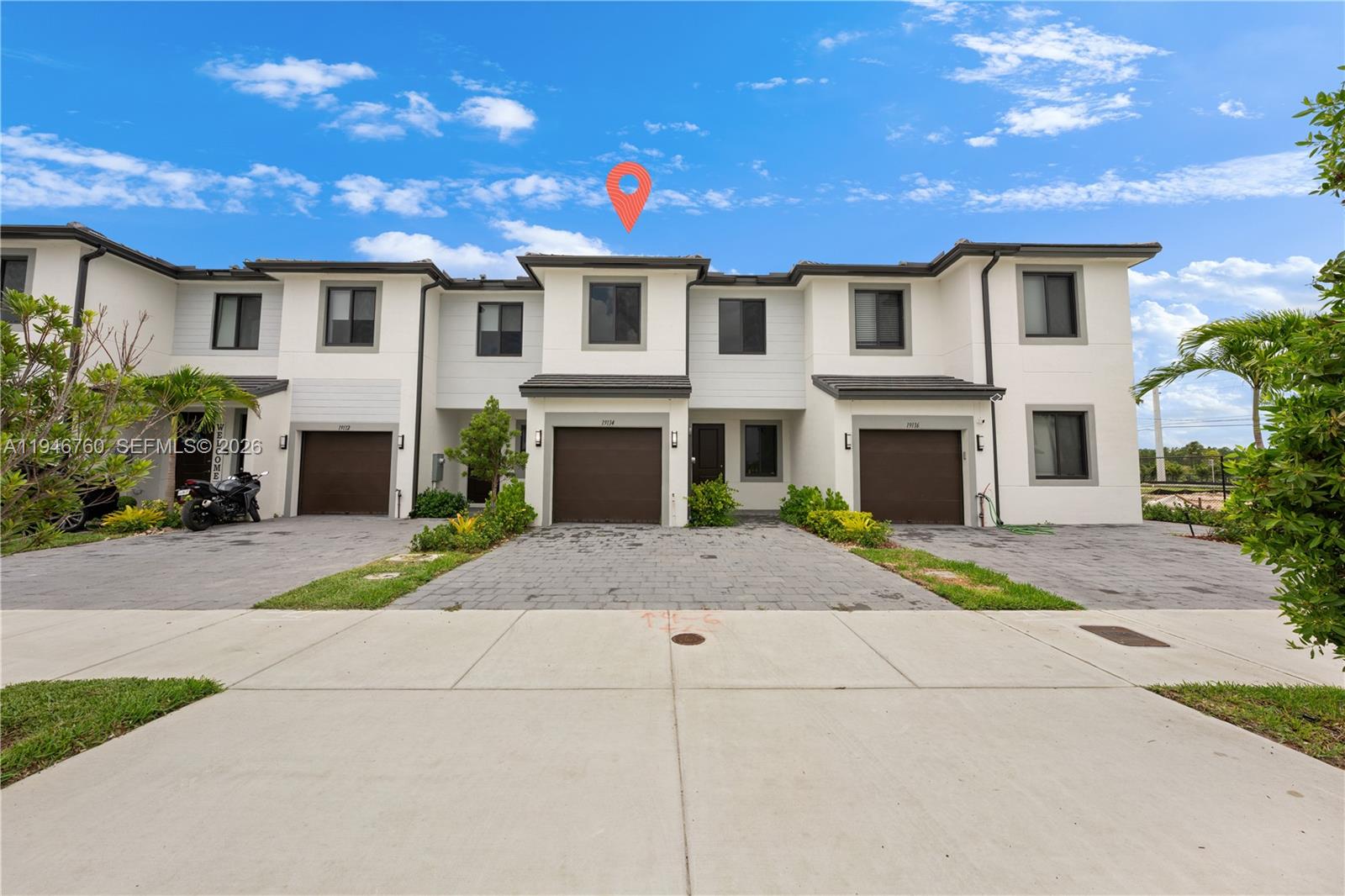 CENTURY PARK SQUARE - Residential