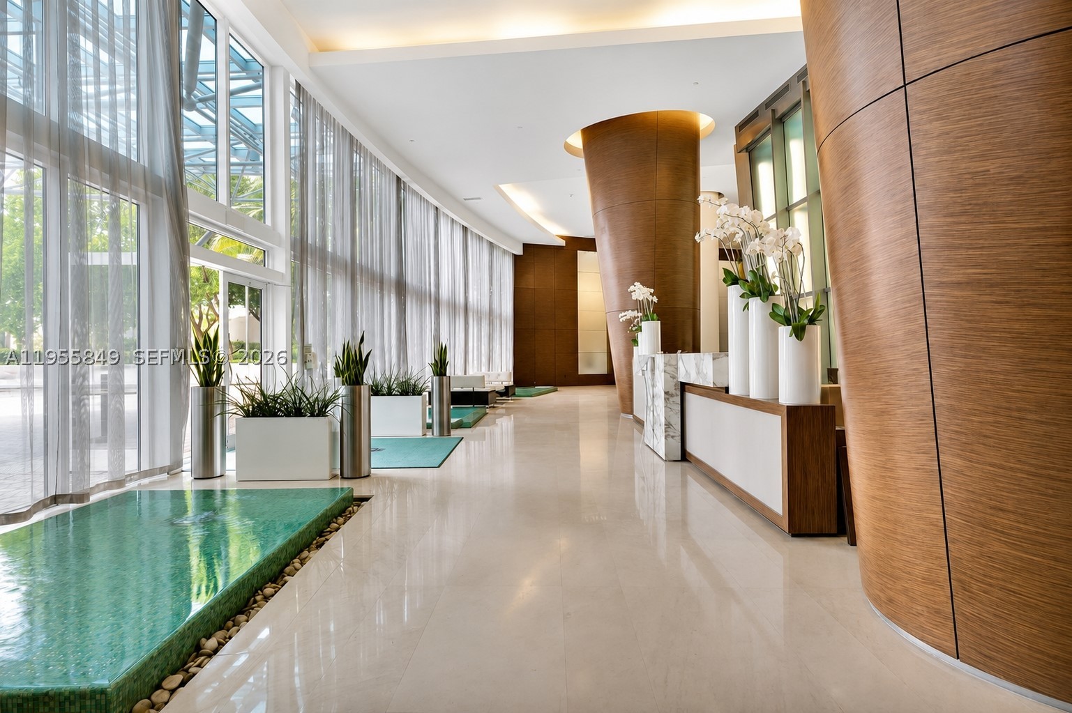 TRUMP ROYALE CONDO - Residential