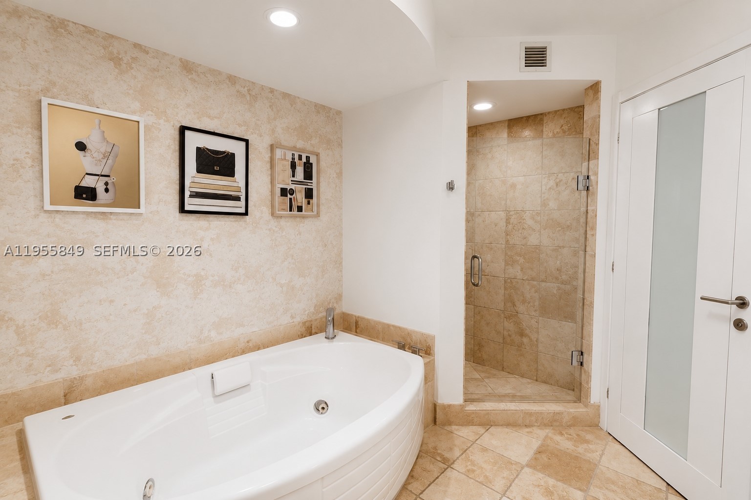 TRUMP ROYALE CONDO - Residential