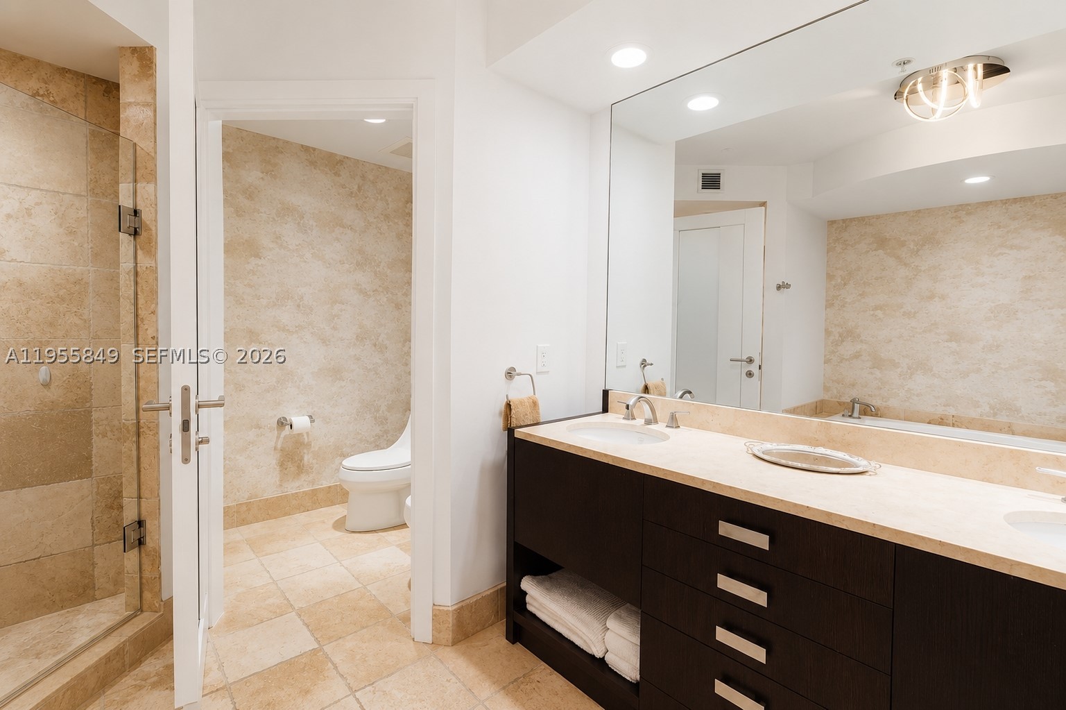 TRUMP ROYALE CONDO - Residential