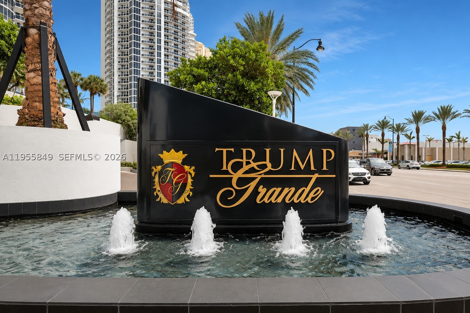 TRUMP ROYALE CONDO - Residential