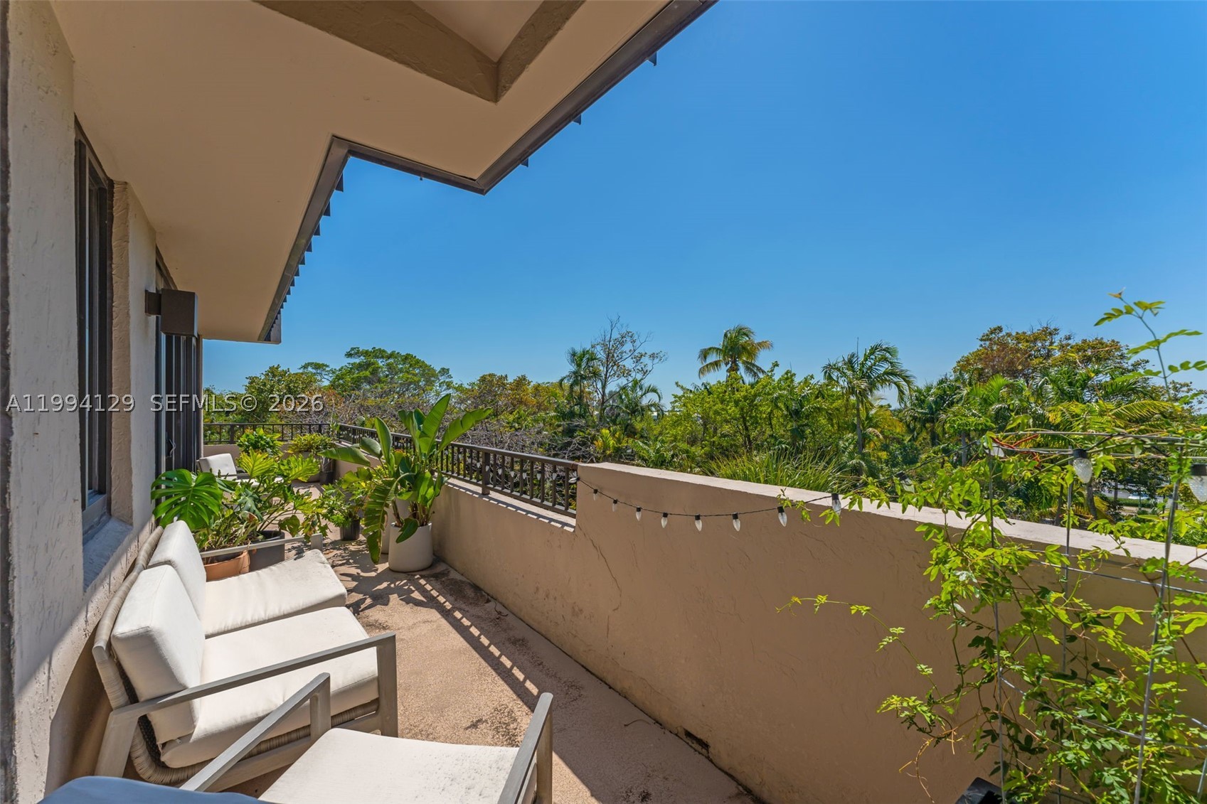 THE EMERALDBAY @ KEY COLO - Residential
