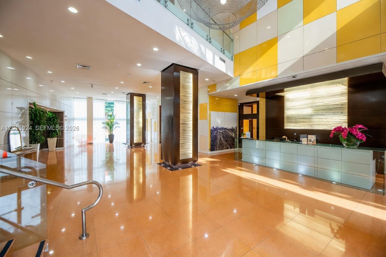 VENTURE AT AVENTURA WEST - Residential