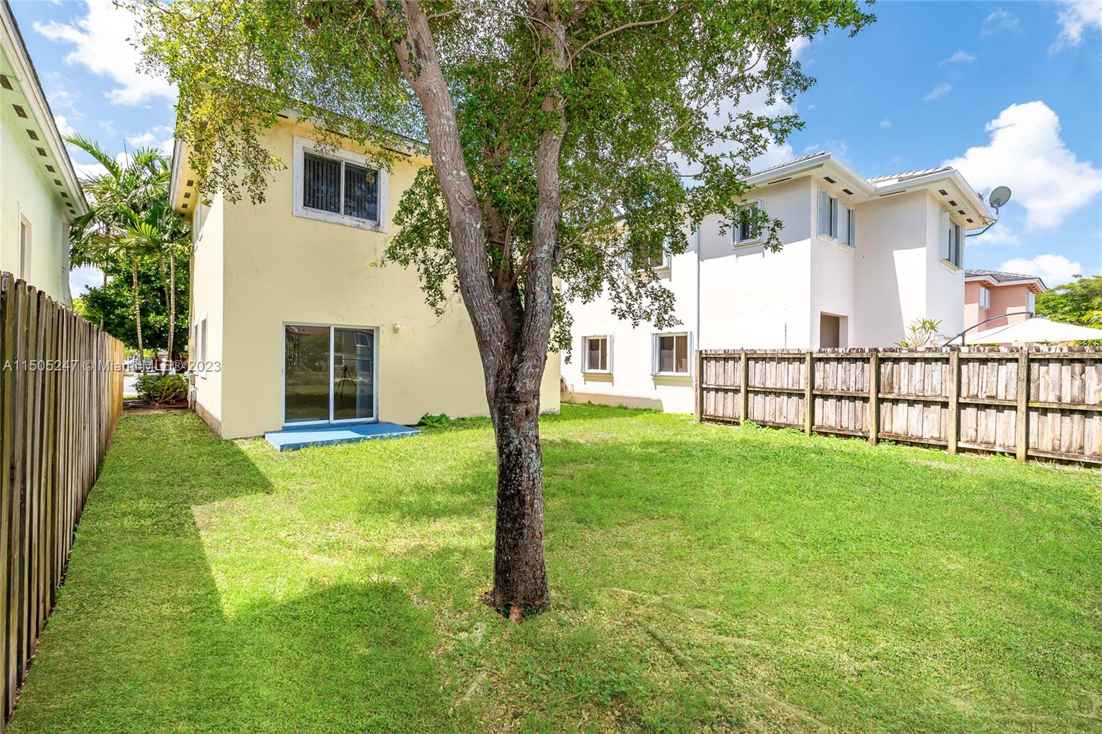 EMILIOS PLACE AT OASIS - Residential Lease