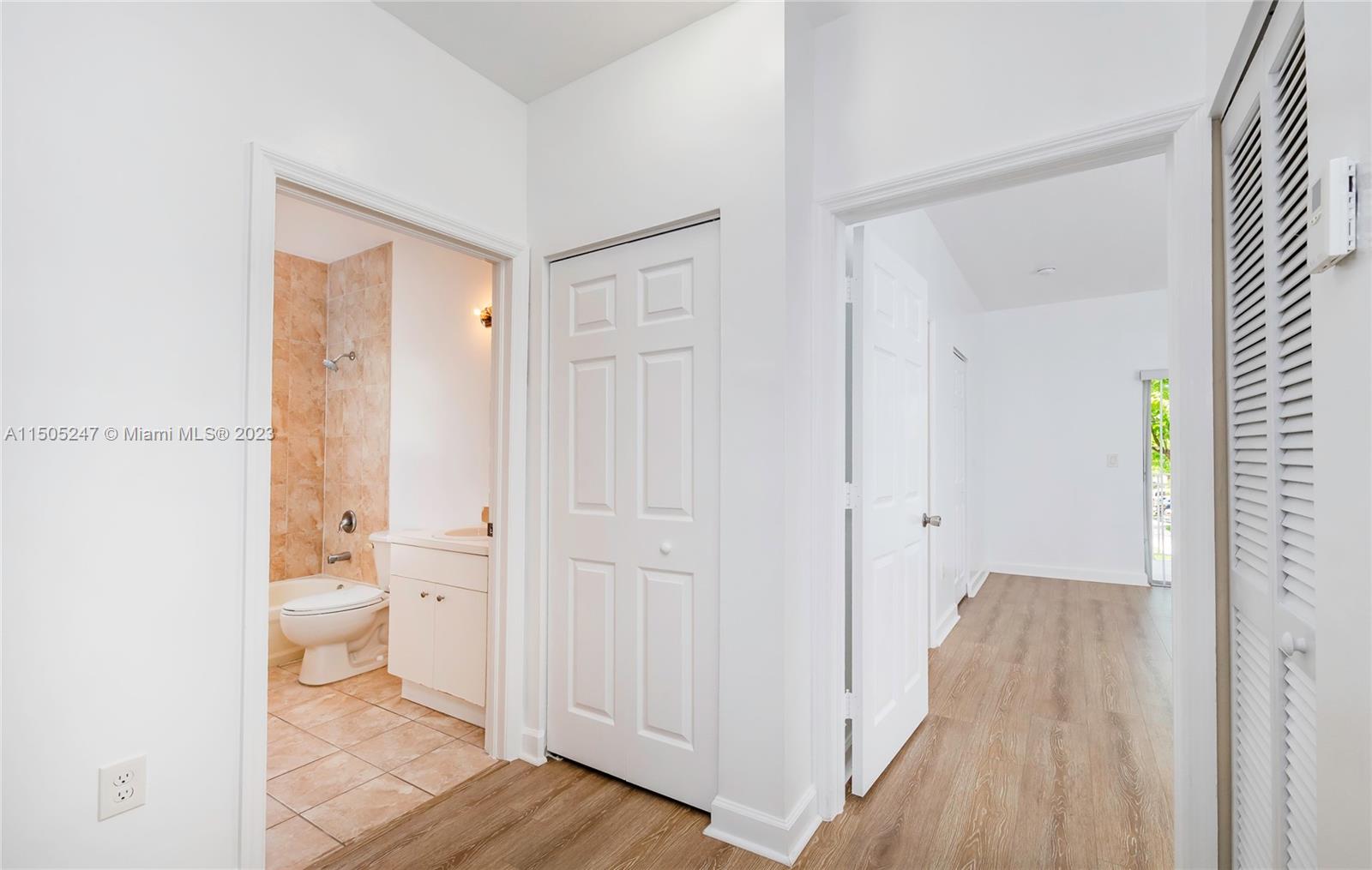 EMILIOS PLACE AT OASIS - Residential Lease