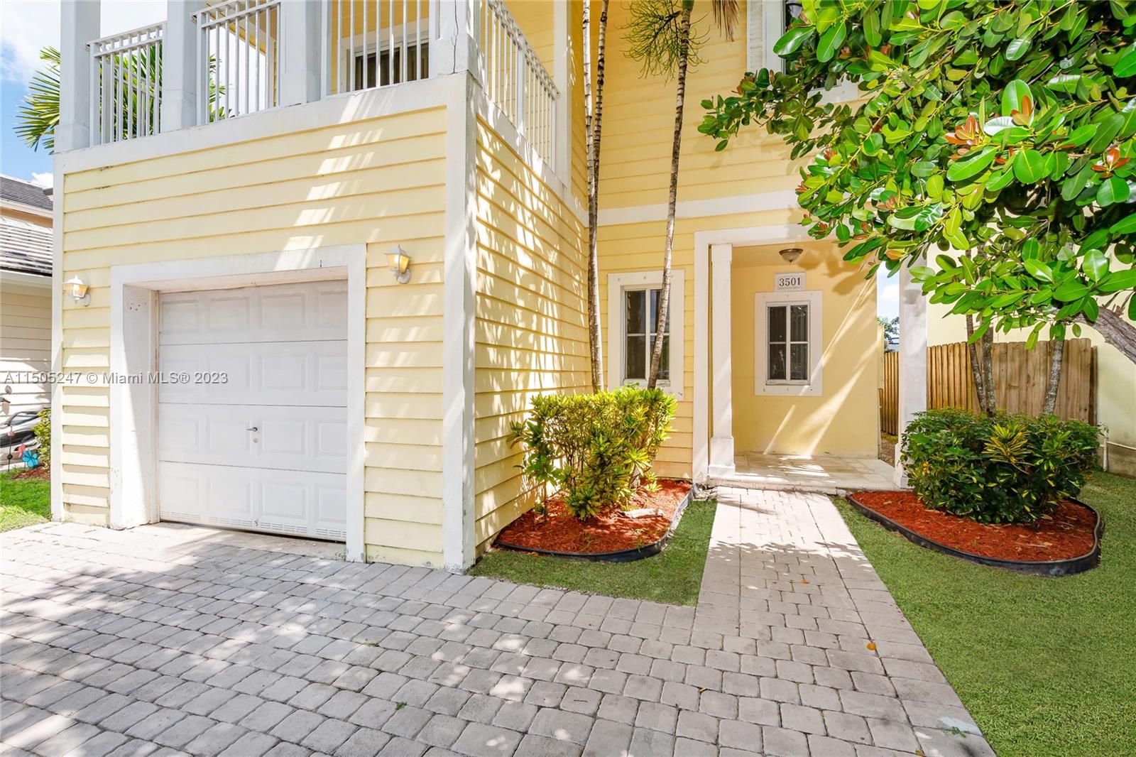 EMILIOS PLACE AT OASIS - Residential Lease