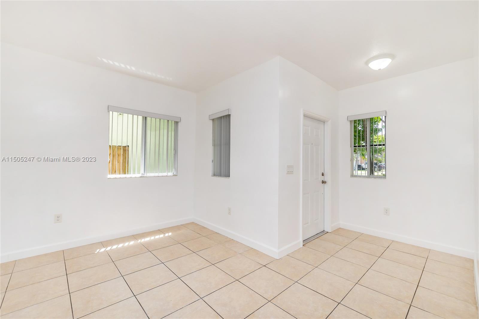 EMILIOS PLACE AT OASIS - Residential Lease