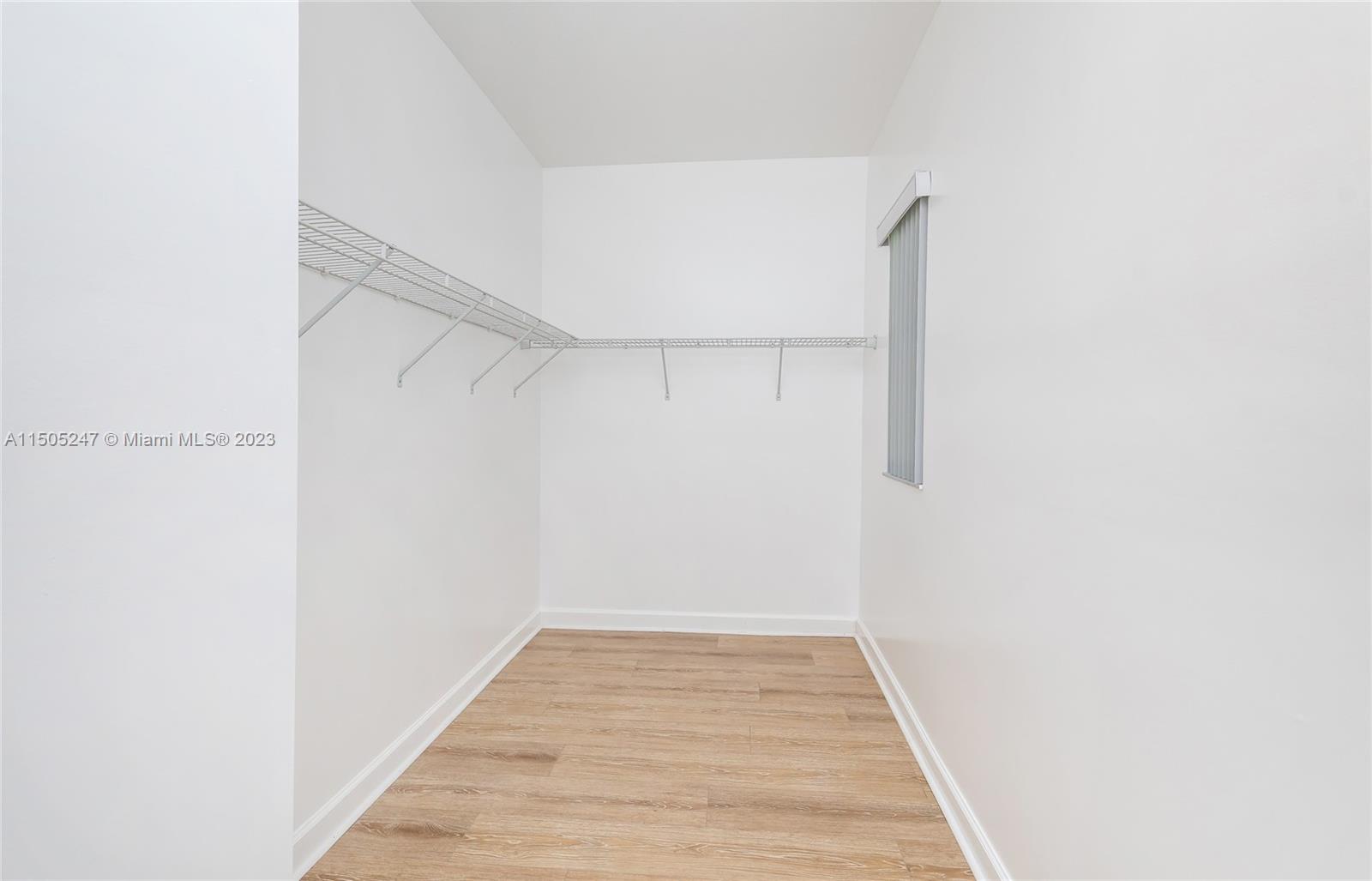 EMILIOS PLACE AT OASIS - Residential Lease