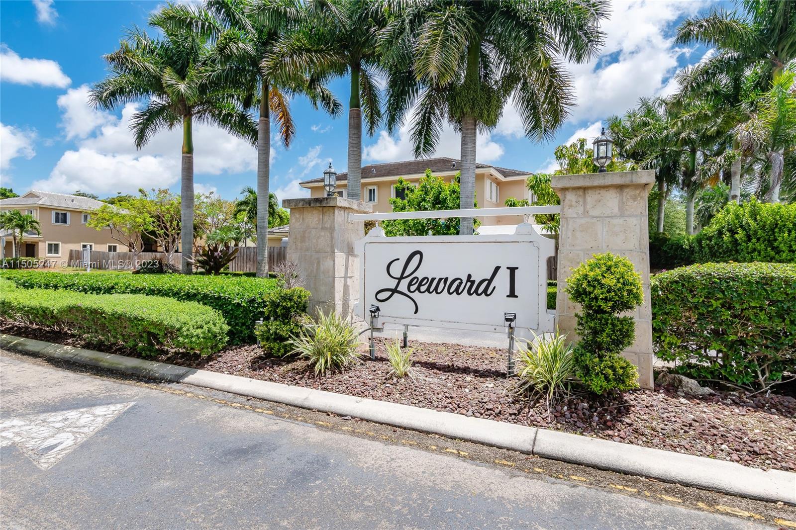 EMILIOS PLACE AT OASIS - Residential Lease